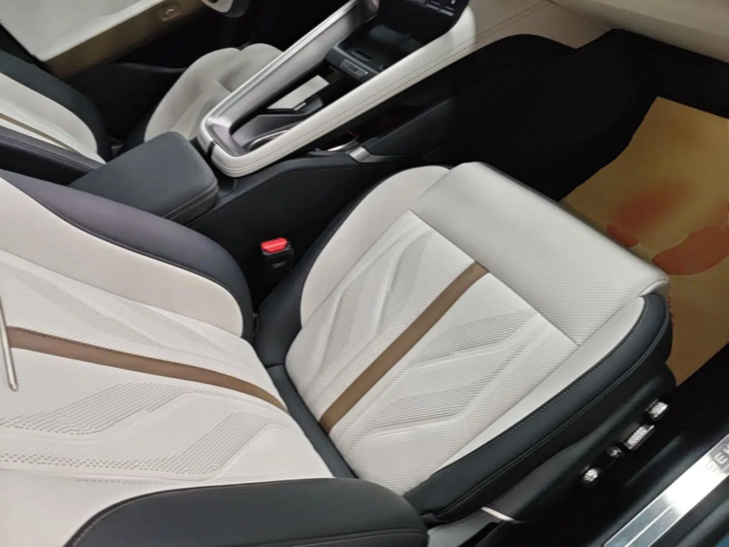 Zeekr 007GT 2025 Four-Wheel Drive Intelligent Driving Version 75 kWh — миниатюра 23