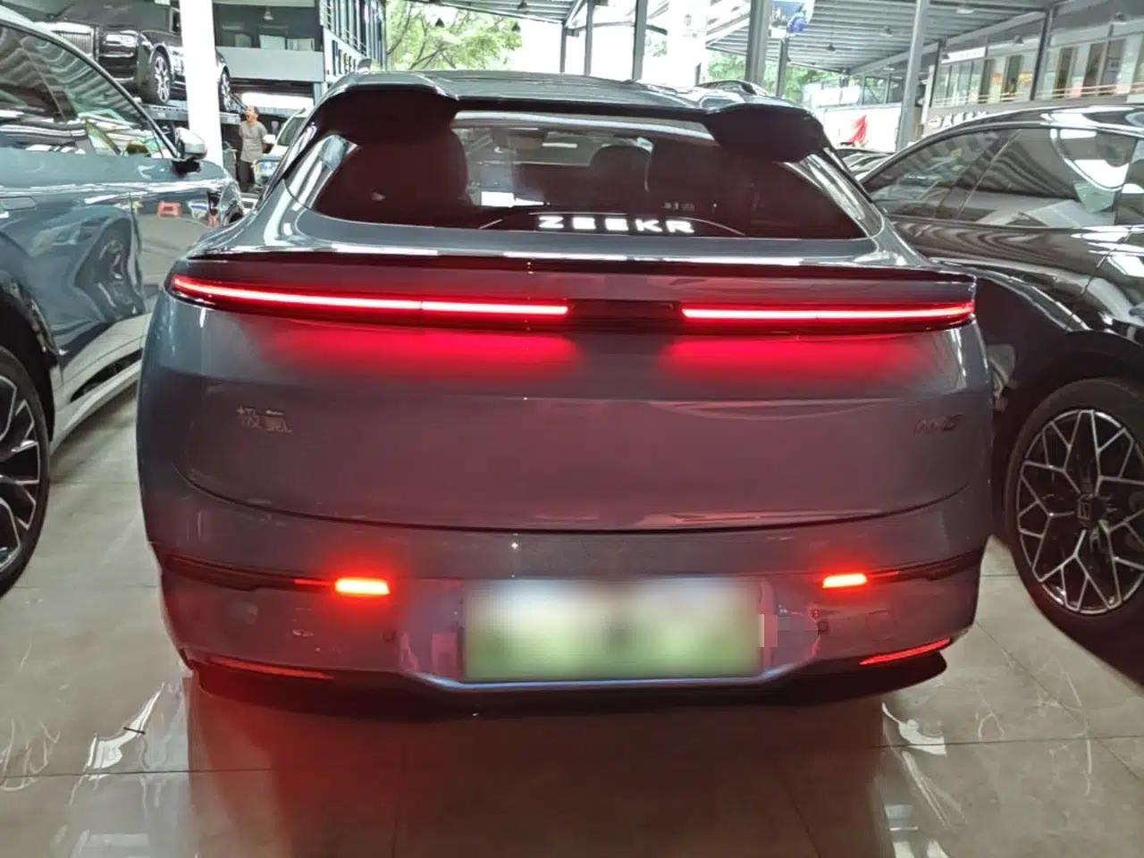 Zeekr 007GT 2025 Four-Wheel Drive Intelligent Driving Version 75 kWh — миниатюра 5
