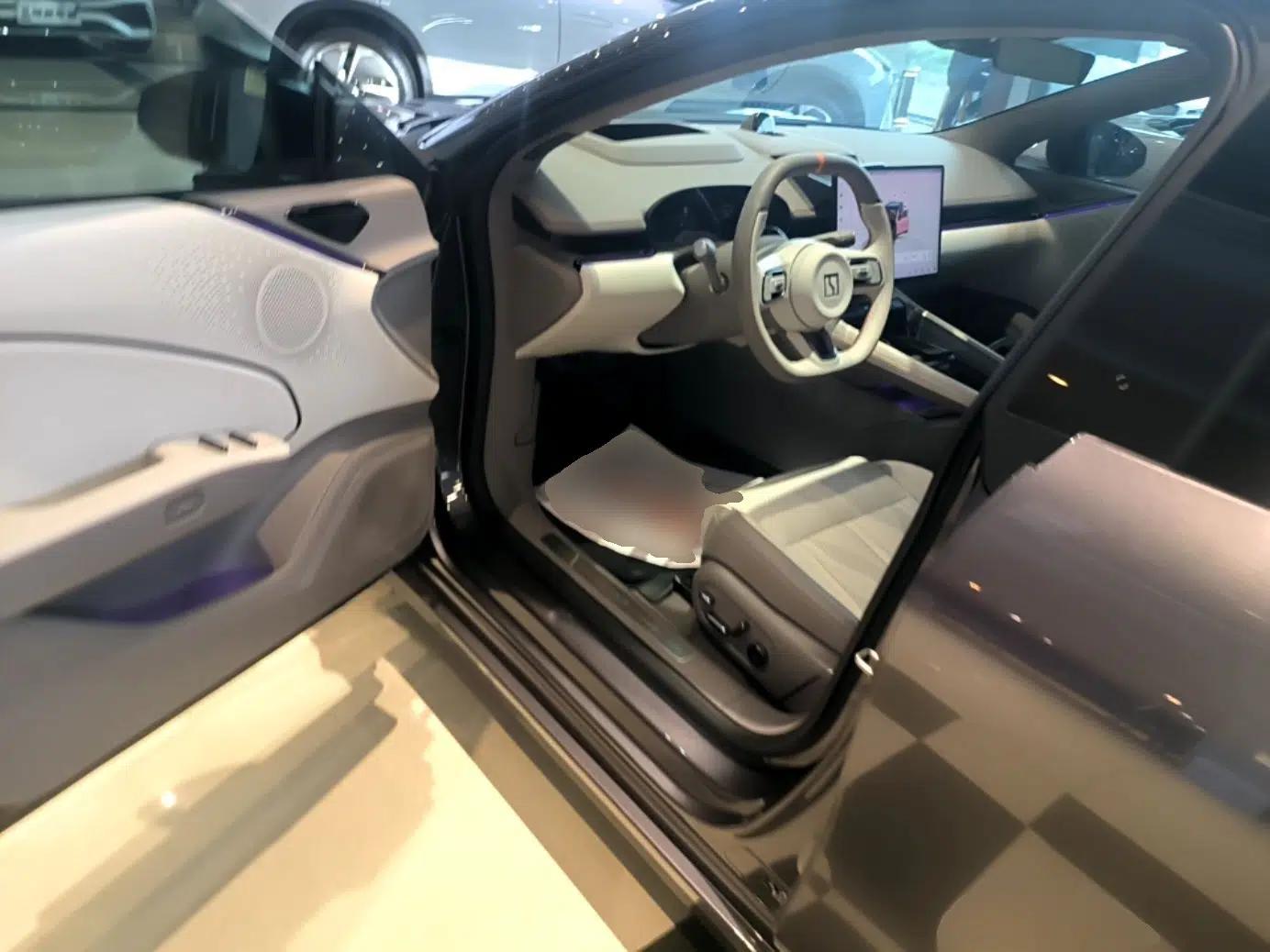 Zeekr 007GT 2025 Long-Range Rear-Wheel Drive Intelligent Driving Version 100 kWh — миниатюра 19
