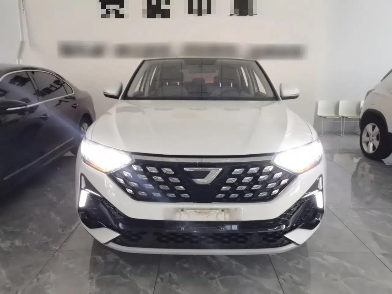 Jetta VS5 2022 280TSI Automatic Trendy Pro Version — миниатюра 2