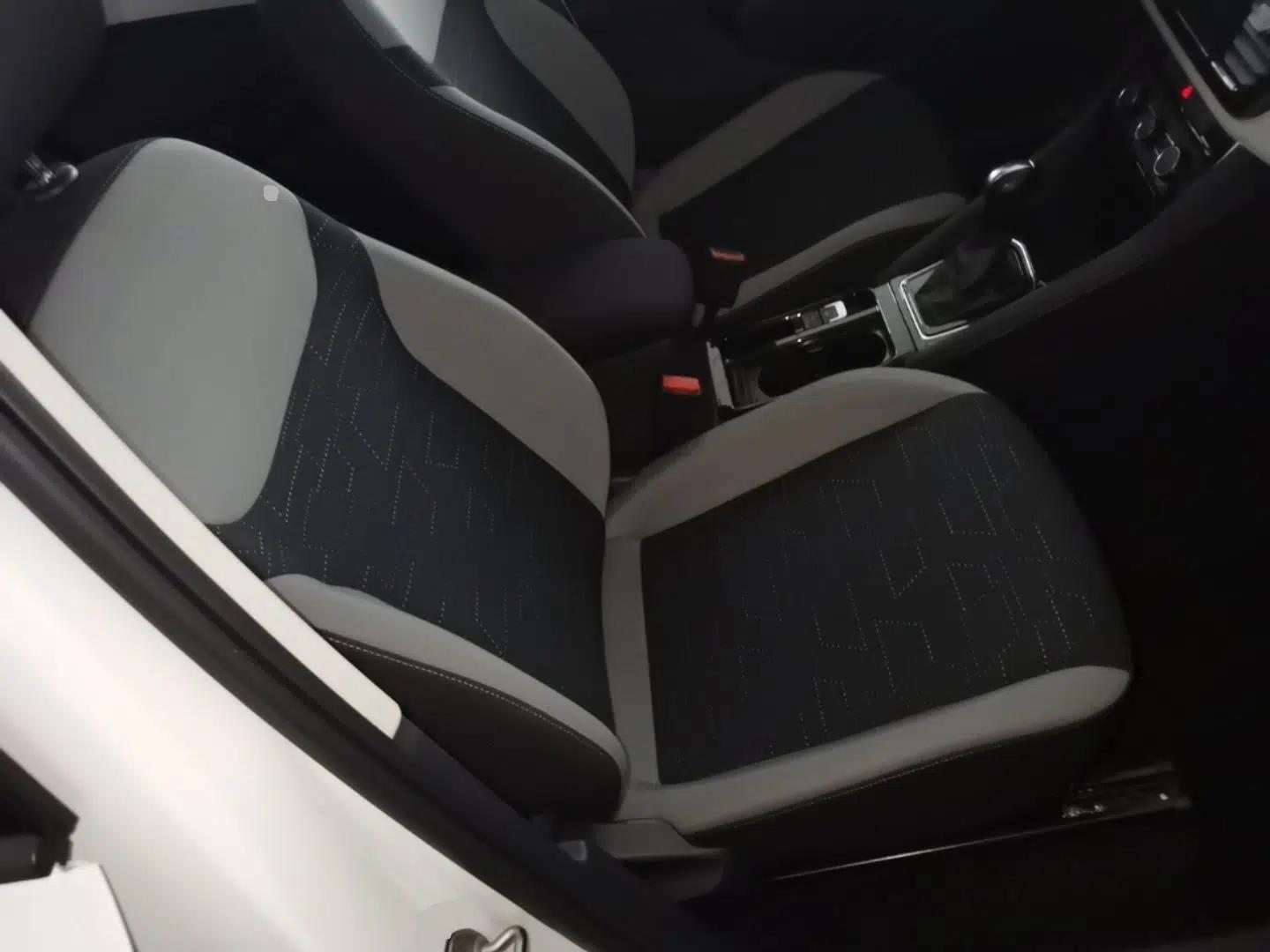Jetta VS5 2022 280TSI Automatic Trendy Pro Version — миниатюра 23