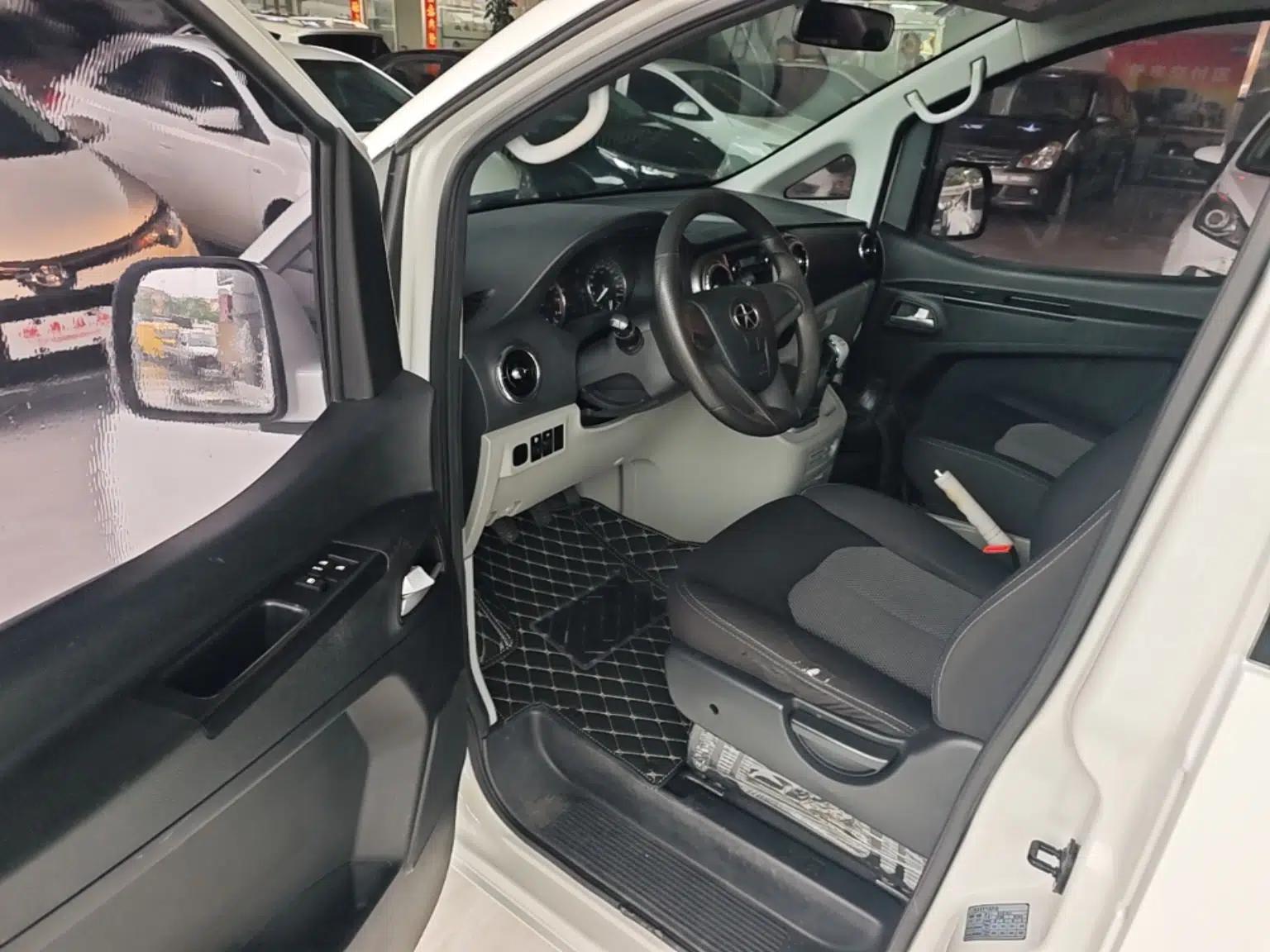 JAC Refine M3 2015 Maker Edition 1.6L Luxury Version — миниатюра 18