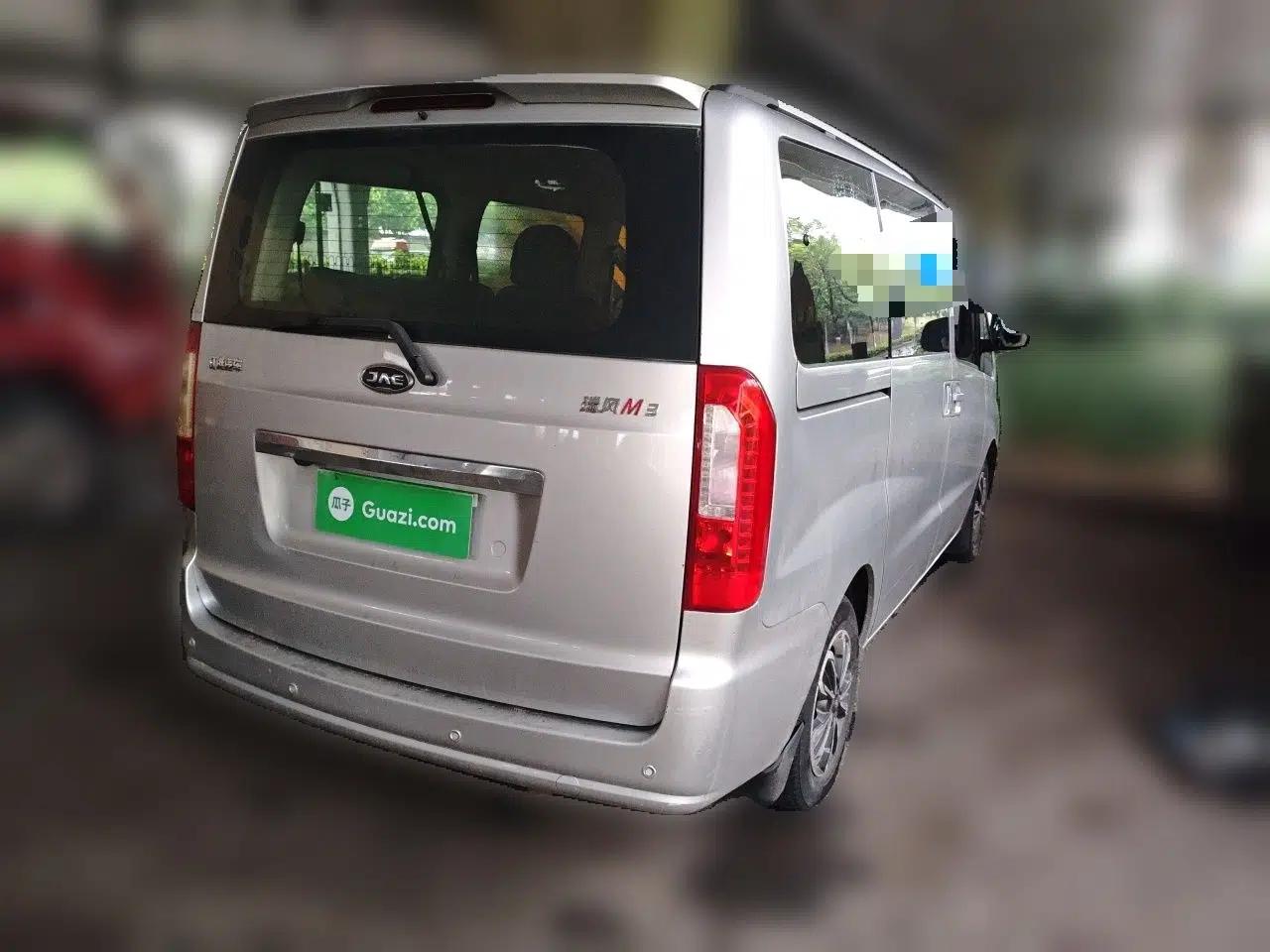 JAC Refine M3 2019 IKEA Edition 1.8L Luxury Smart Model — миниатюра 6