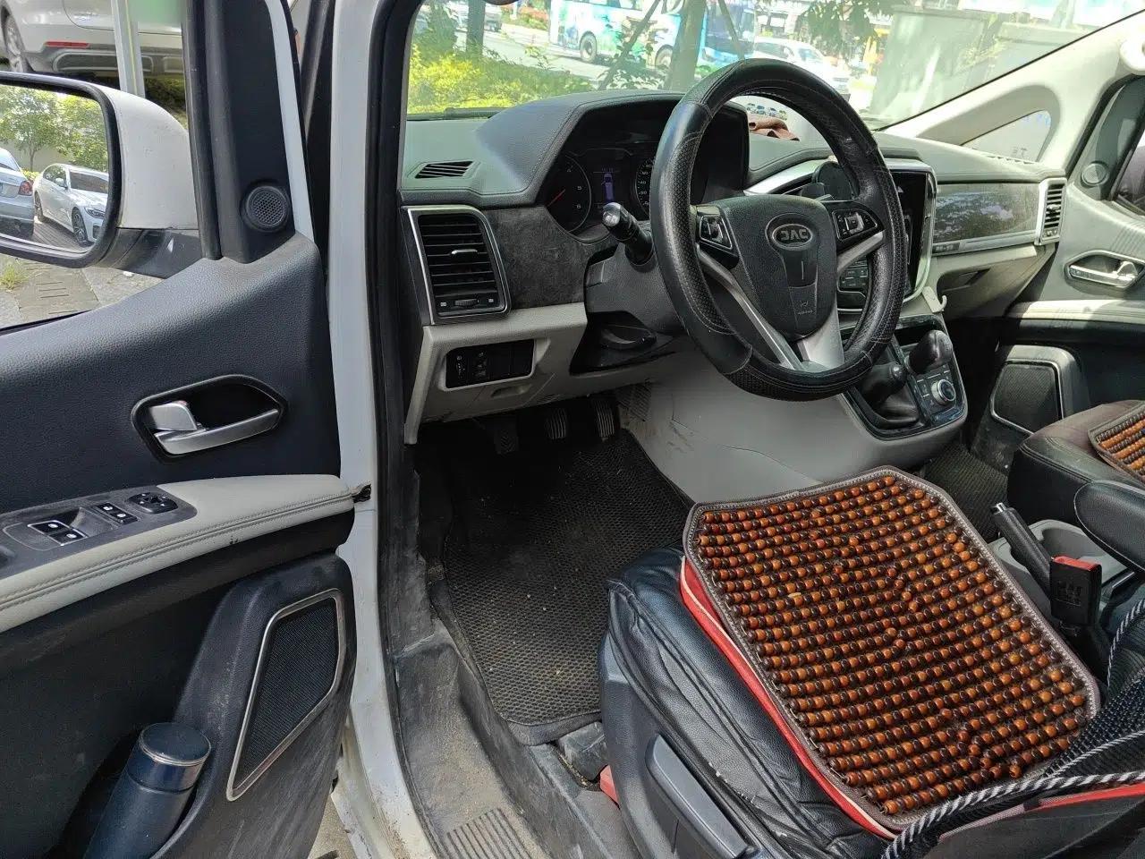 JAC Refine M4 2017 1.9T Diesel Manual Luxury Model — миниатюра 17