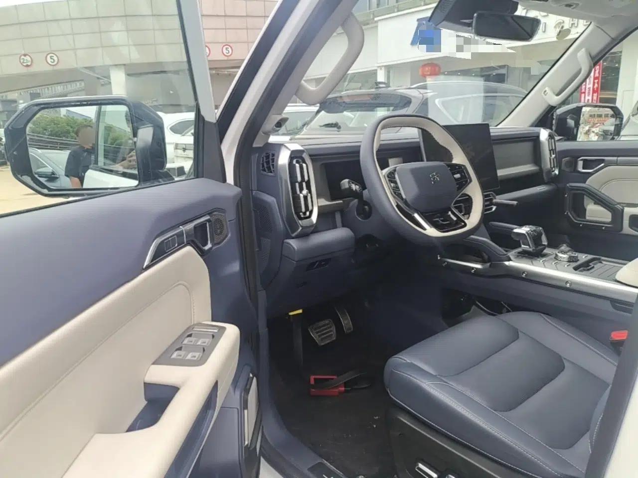 JETOUR Shanhai Traveler C-DM 2025 206km XWD Conquer Extended Version 7 Seats — миниатюра 19