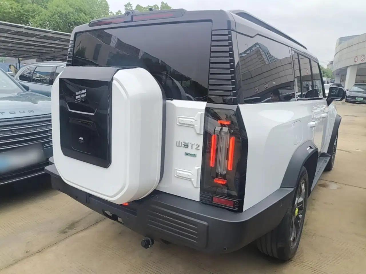 JETOUR Shanhai Traveler C-DM 2025 206km XWD Conquer Extended Version 7 Seats — миниатюра 6