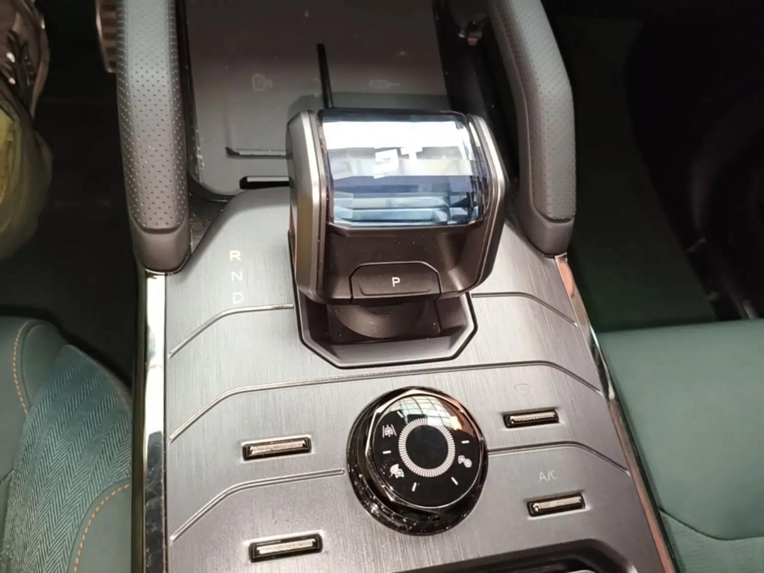 JETOUR Shanhai Traveler C-DM 2024 C-DM 129KM Linye Edition — миниатюра 16