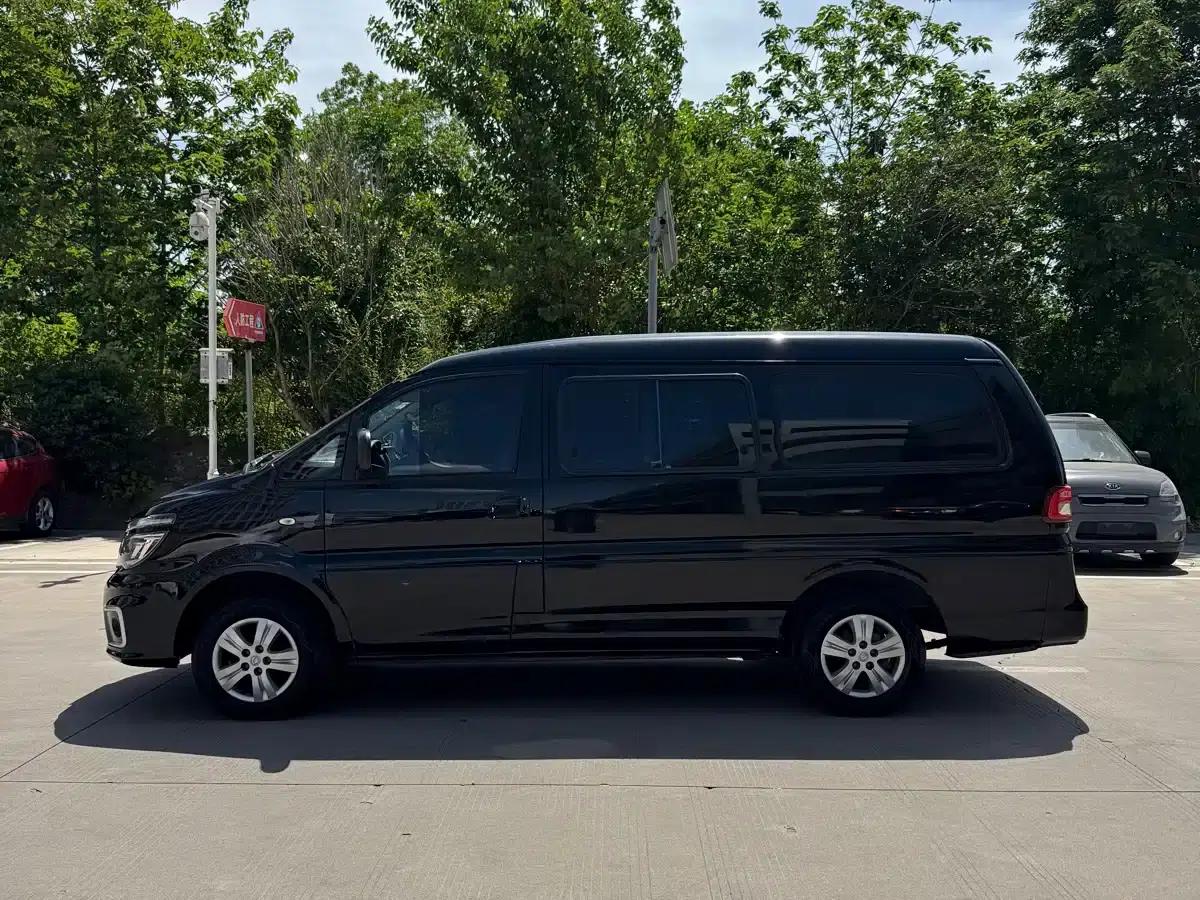 Lingzhi 2020 M5L 1.6L Comfort 7-seater — миниатюра 3