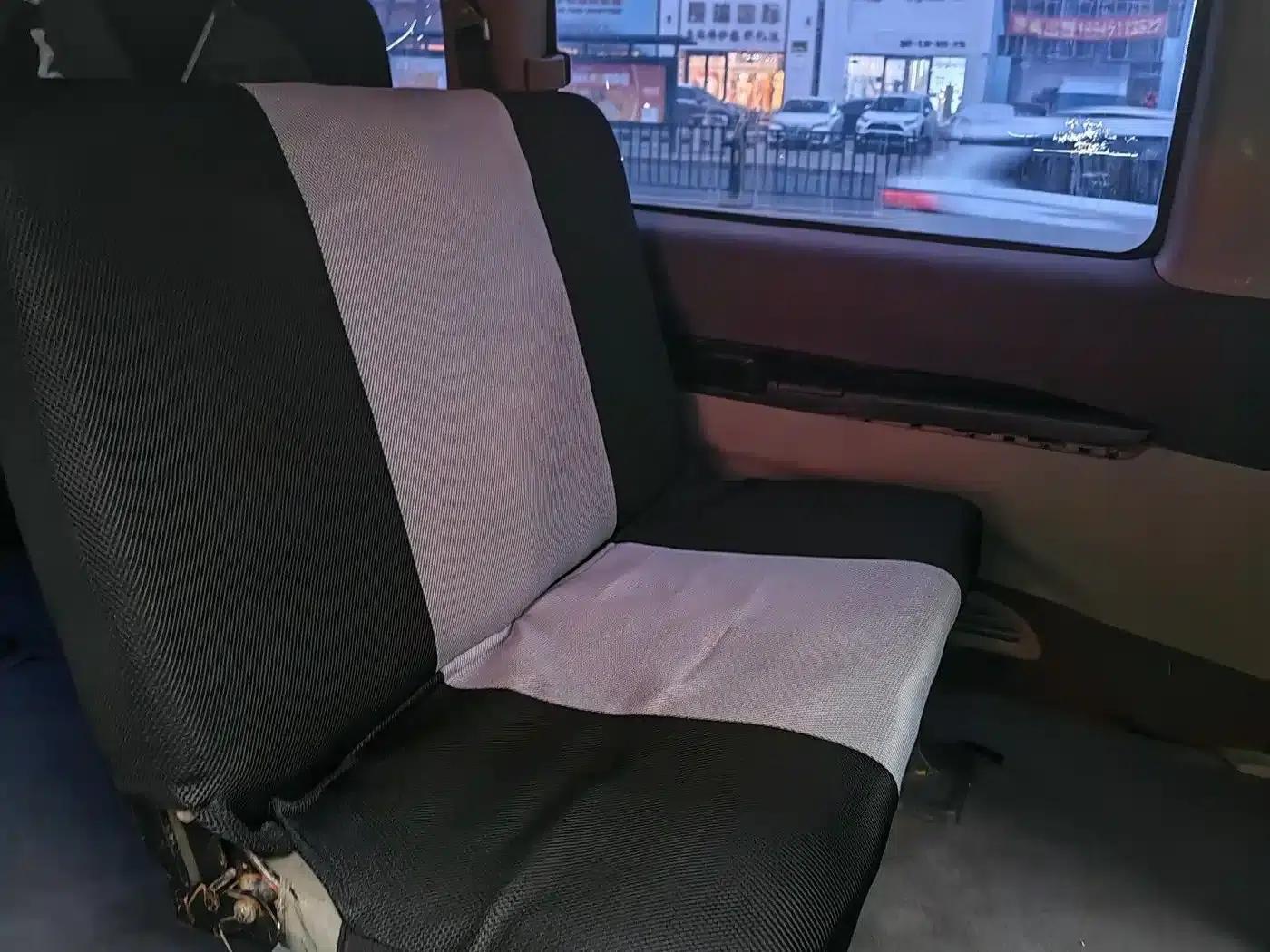 Lingzhi 2013 V3 1.5L 7-seater Standard II — миниатюра 8