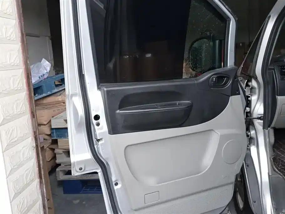 Lingzhi 2018 M3 1.5L 5-seater Basic Model — миниатюра 7