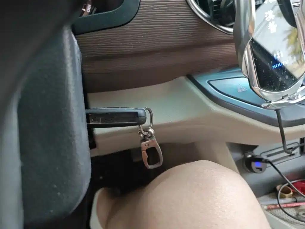 Lingzhi 2018 M5 1.6L 7-seater Luxury — миниатюра 12