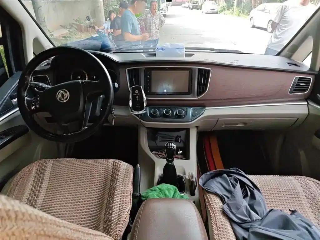 Lingzhi 2018 M5 1.6L 7-seater Luxury — миниатюра 13