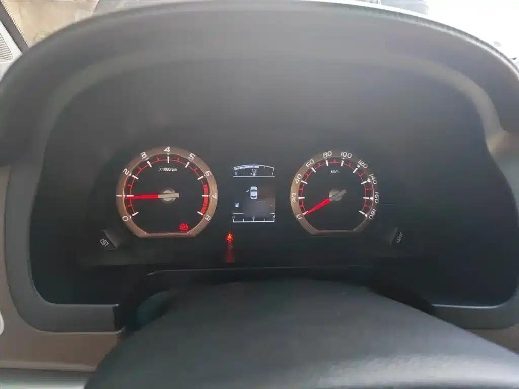Lingzhi 2018 M5 1.6L 7-seater Luxury — миниатюра 4