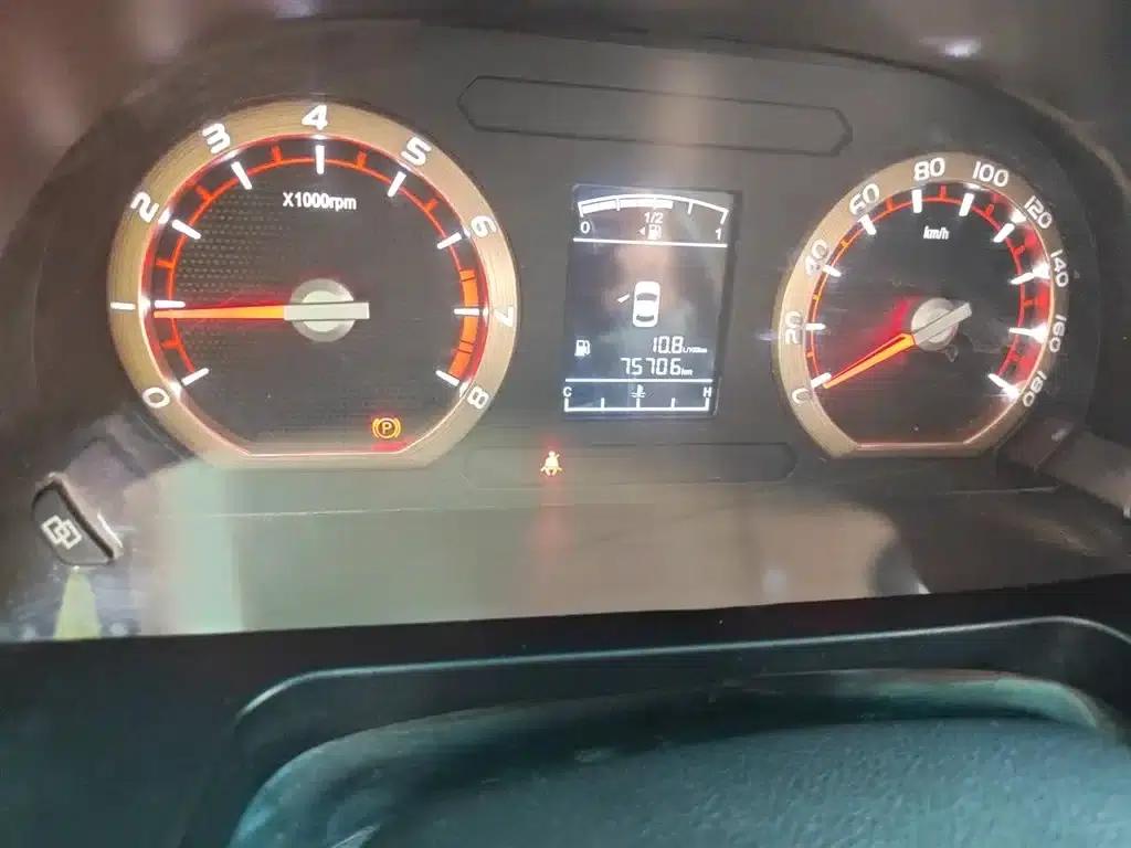 Lingzhi 2018 M5 1.6L 7-seater Luxury — миниатюра 5
