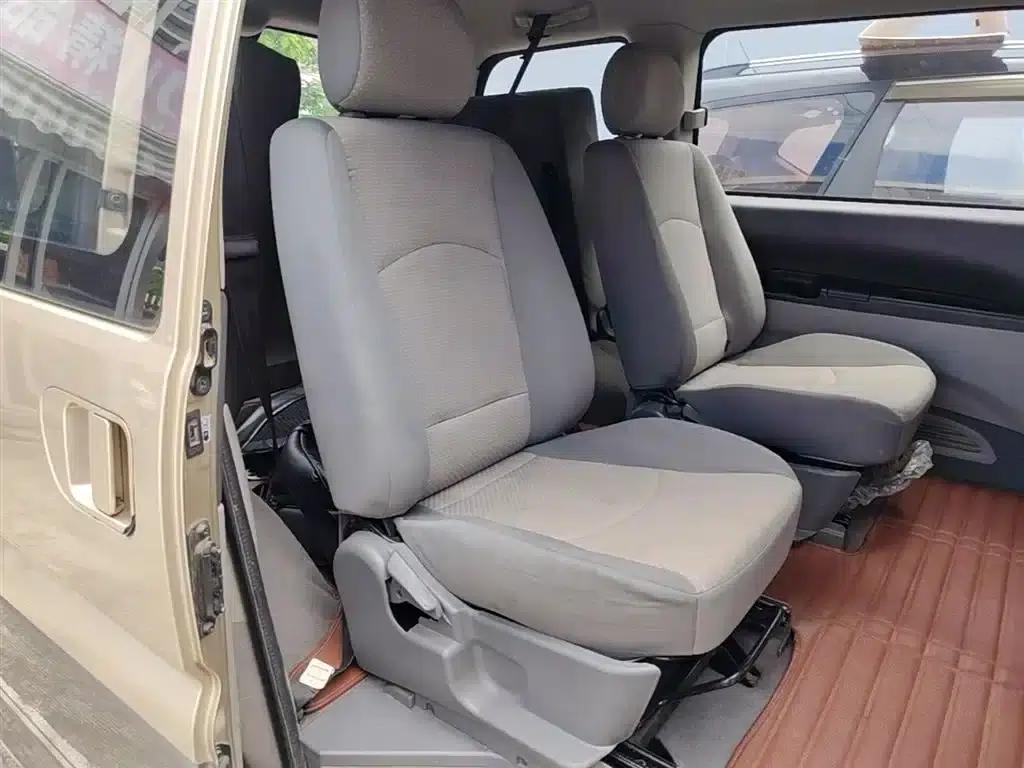 Lingzhi 2015 M3 1.6L 7-seater Comfort Model — миниатюра 17