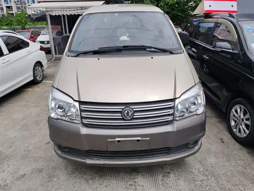 Lingzhi 2015 M3 1.6L 7-seater Comfort Model — миниатюра 3