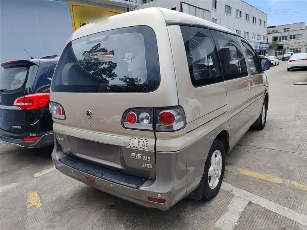 Lingzhi 2015 M3 1.6L 7-seater Comfort Model — миниатюра 7