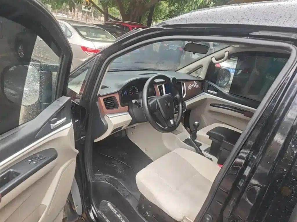 Lingzhi 2019 M5L 1.6L 7-seater Special Edition (China VI Emission Standard) — миниатюра 16
