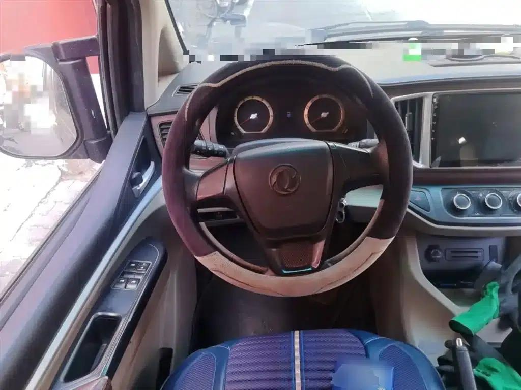 Lingzhi 2019 M5 1.6L 7-seater Special Edition (National VI Emission Standard) — миниатюра 3