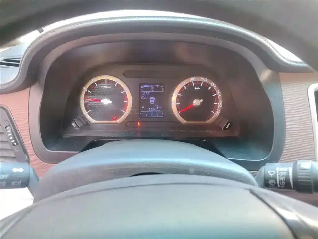 Lingzhi 2019 M5 1.6L 7-seater Special Edition (National VI Emission Standard) — миниатюра 4
