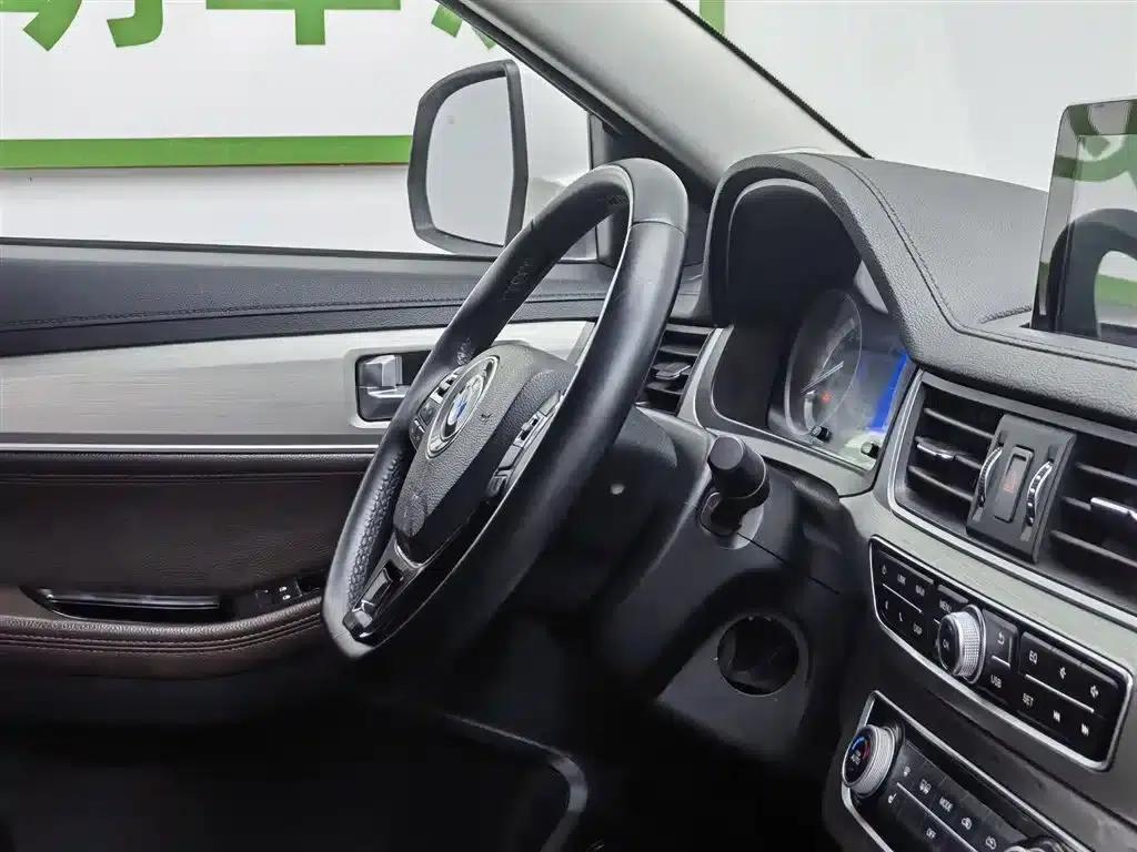 Jingyi X5 2017 Enjoy Series 1.5T CVT Smart Connector — миниатюра 22