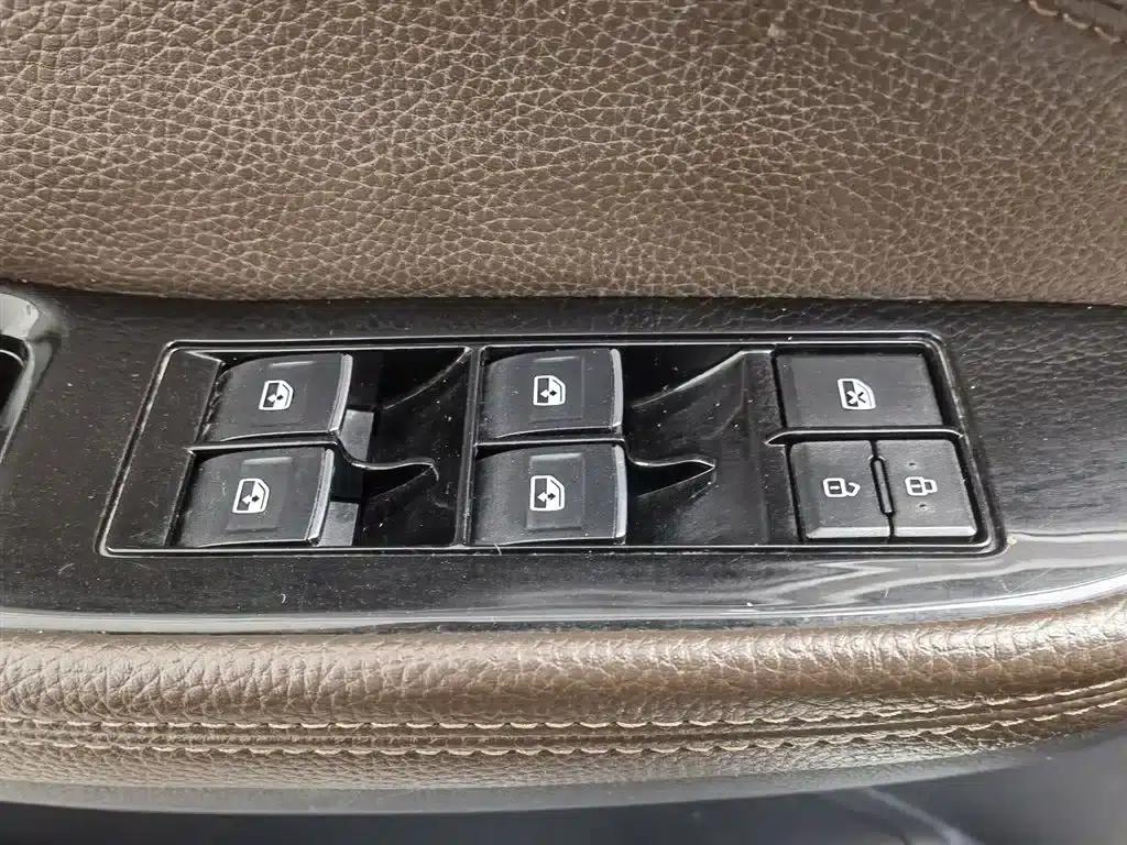 Jingyi X5 2017 Enjoy Series 1.5T CVT Smart Connector — миниатюра 9