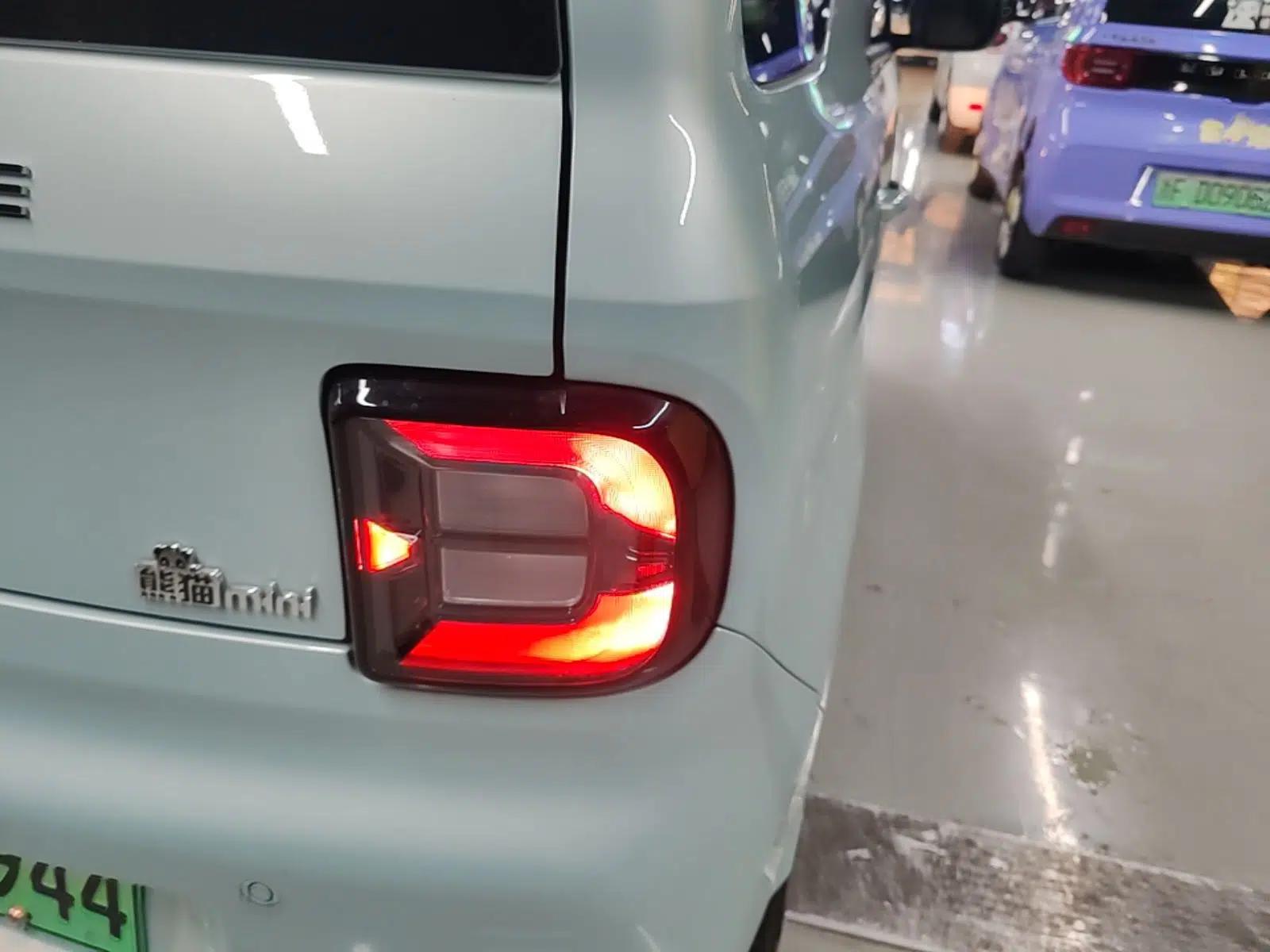 Geely Galaxy Panda 2024 Panda Mini 200km Endurance Bear — миниатюра 7