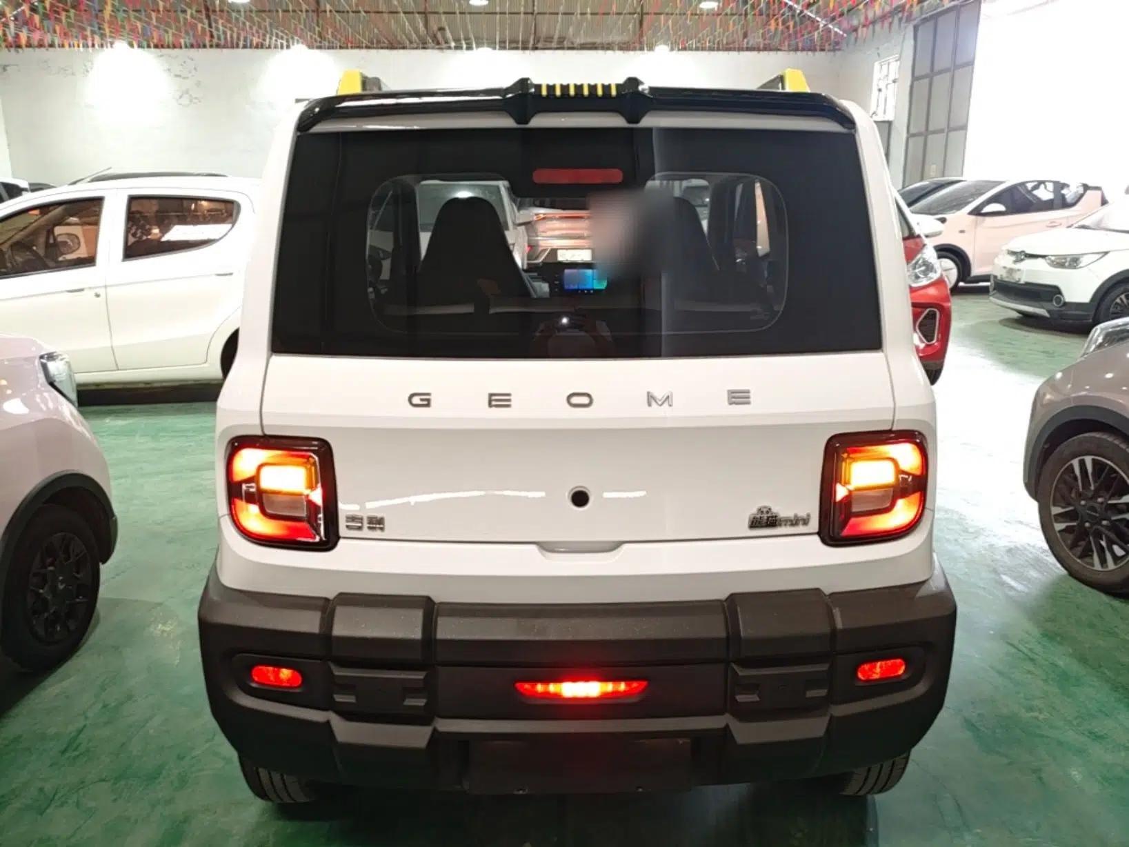 Geely Galaxy Panda 2024 200km Panda Rider — миниатюра 2