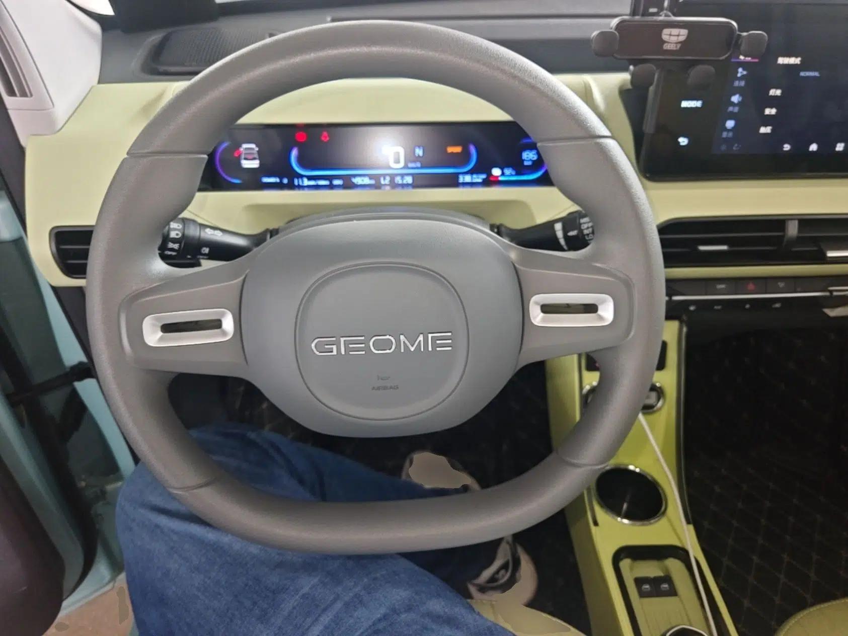 Geely Galaxy Panda 2024 Panda Mini 200km Endurance Bear — миниатюра 13