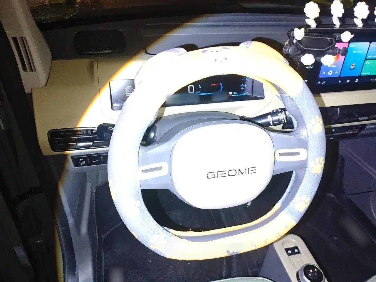 Geely Galaxy Panda 2024 200km Panda Rider — миниатюра 11