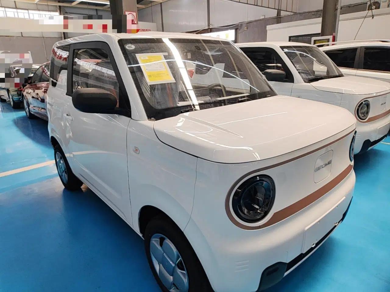 Geely Galaxy Panda 2024 Panda Mini 200km Endurance Bear — миниатюра 3