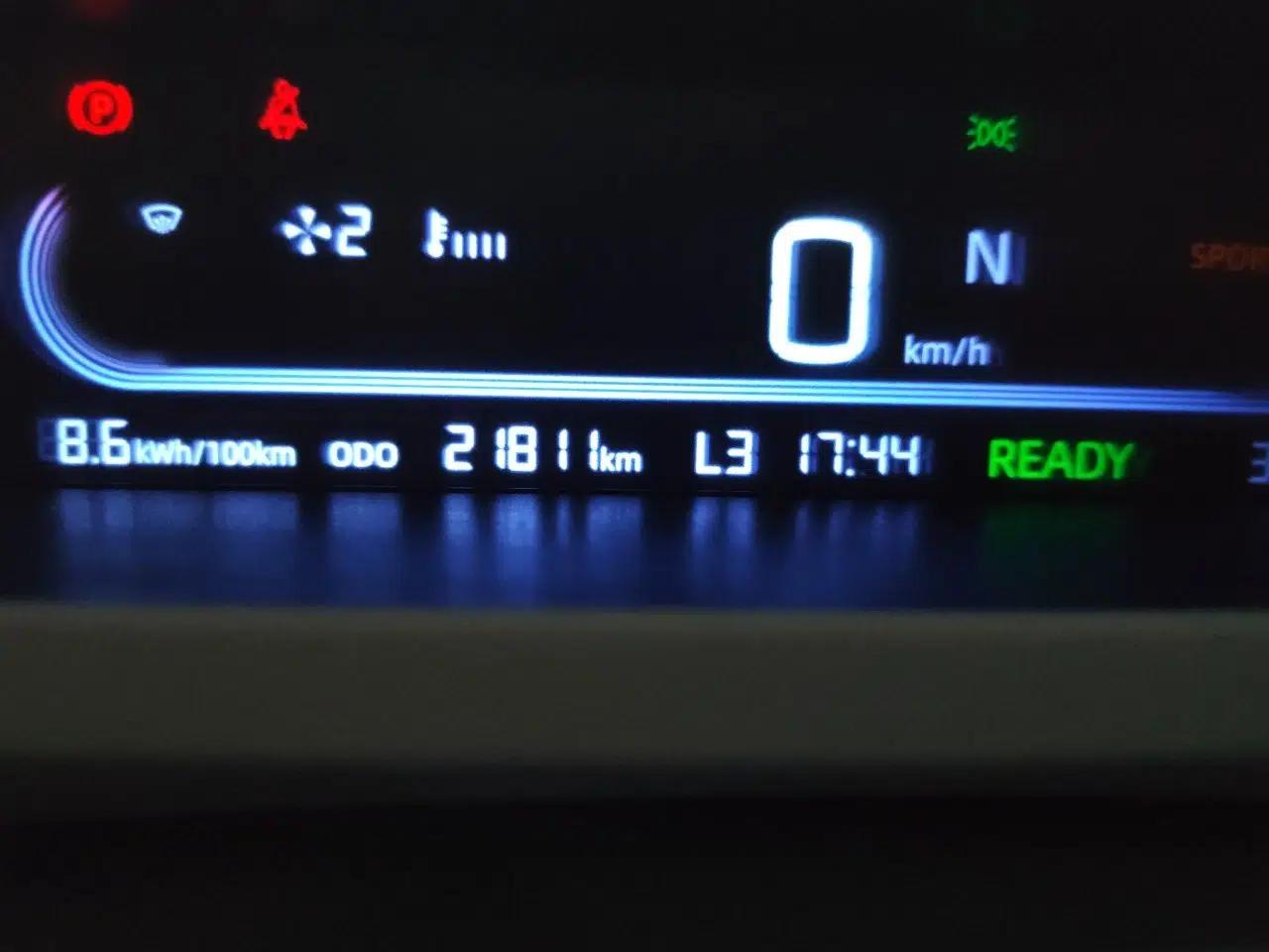Geely Galaxy Panda 2024 Panda Mini 200km Longteng PRO Edition — миниатюра 13