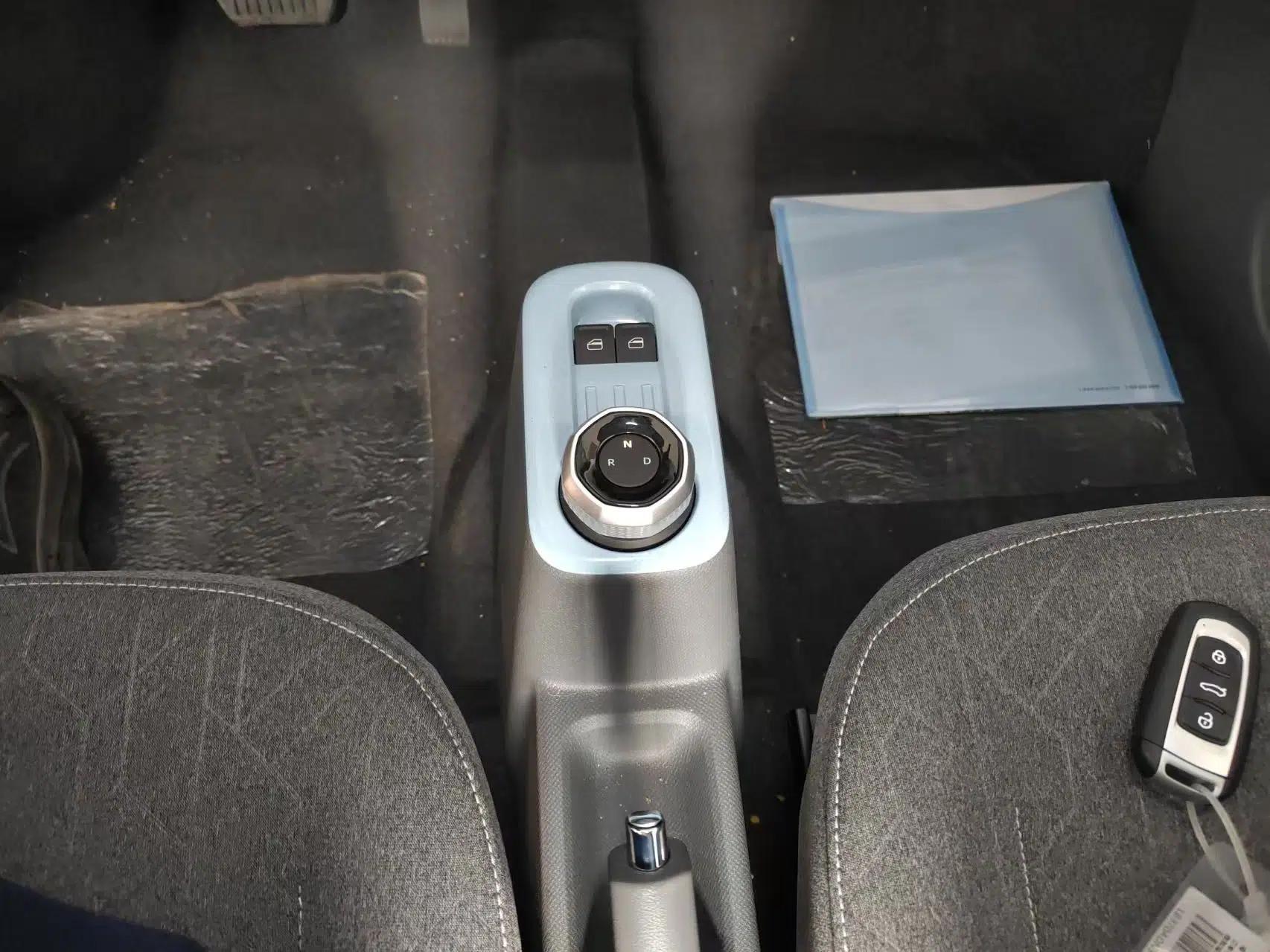 Geely Galaxy Panda 2024 Panda Mini 200km Endurance Bear — миниатюра 17