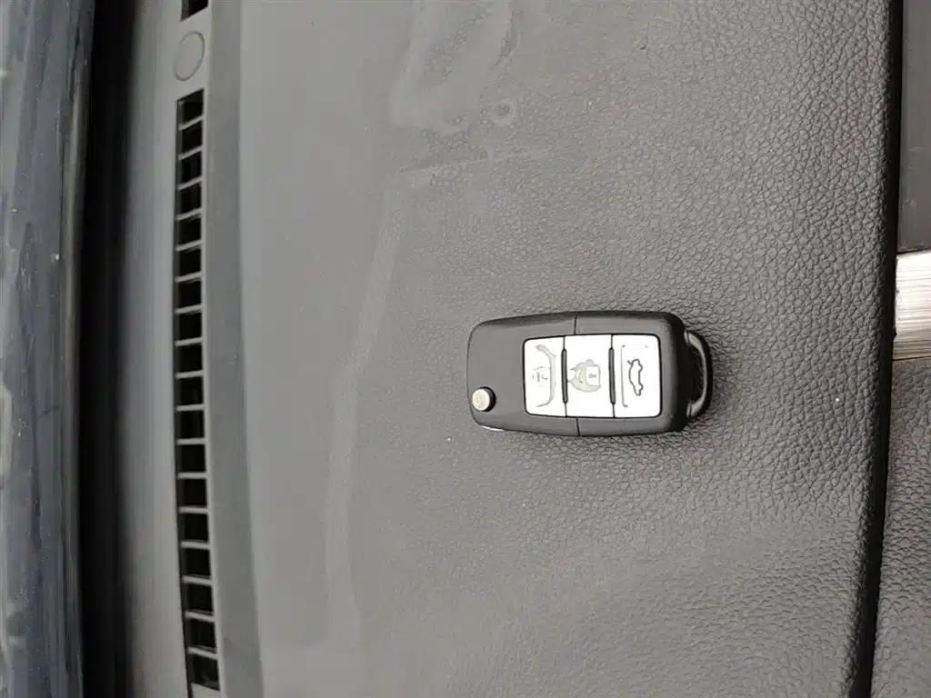 Fengxing S500 2016 Model 1.5L Manual Comfort — миниатюра 9