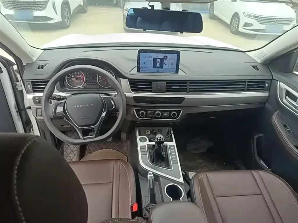 Fengxing T5 2023 Grand Edition 1.6L Manual Dream Edition (5-seater) — миниатюра 10