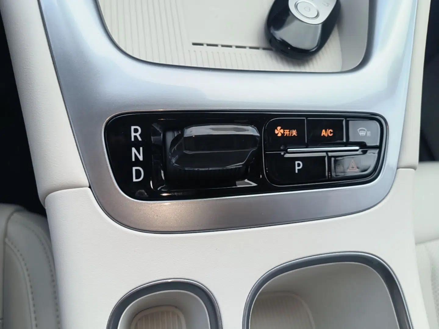 Geely Galaxy Geome 2025 UP 410km Exploration+ Edition — миниатюра 17
