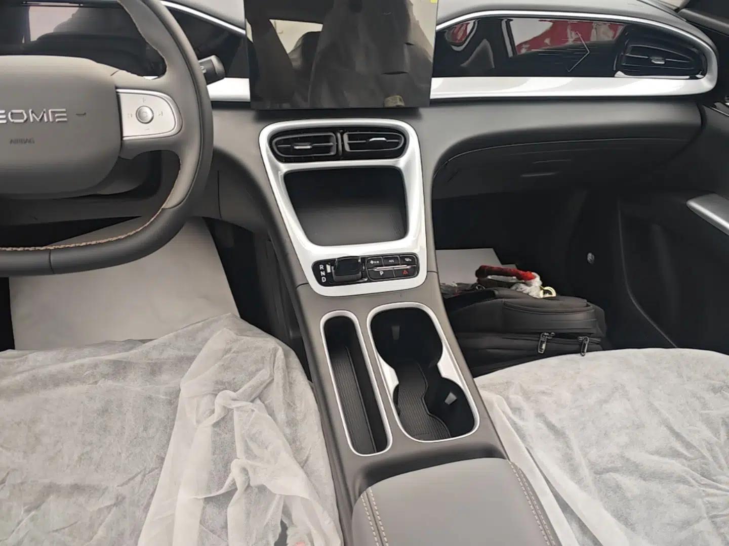 Geely Galaxy Geome 2026 Model 310km Youth Edition — миниатюра 17