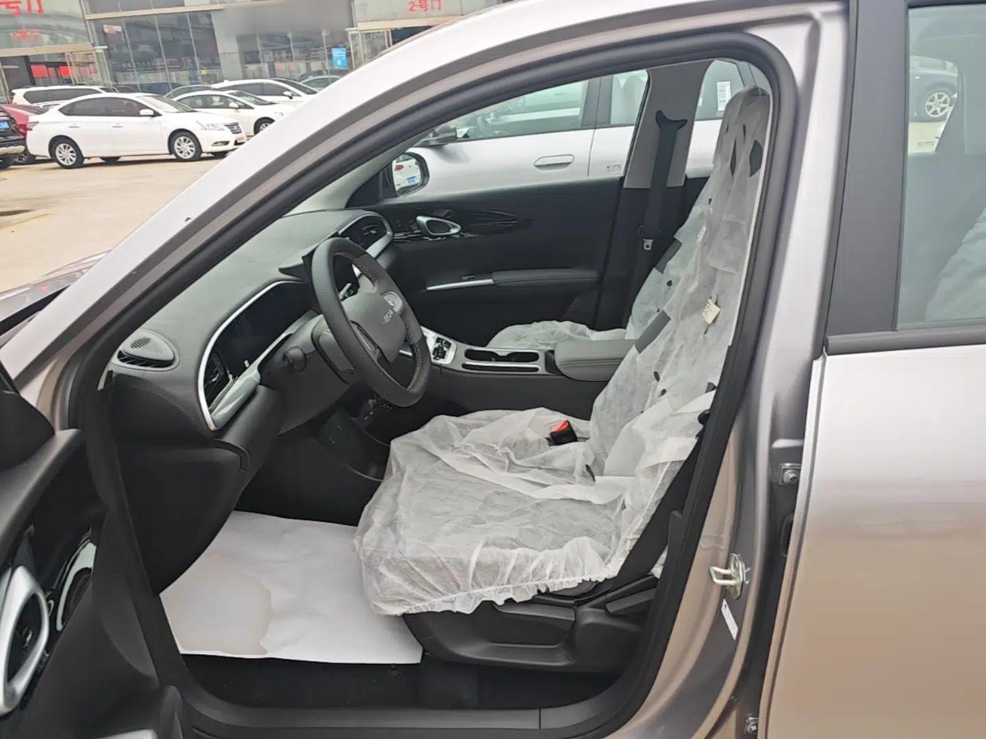 Geely Galaxy Geome 2026 Model 310km Youth Edition — миниатюра 18