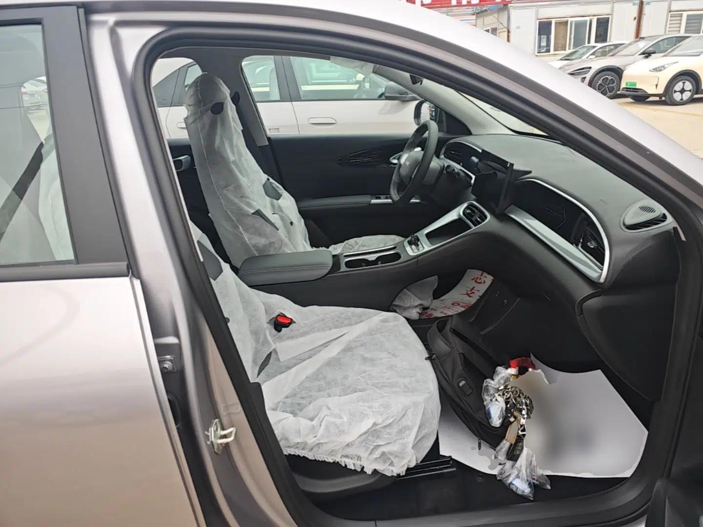 Geely Galaxy Geome 2026 Model 310km Youth Edition — миниатюра 23
