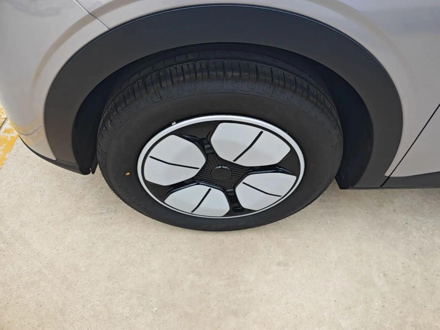 Geely Galaxy Geome 2026 Model 310km Youth Edition — миниатюра 8