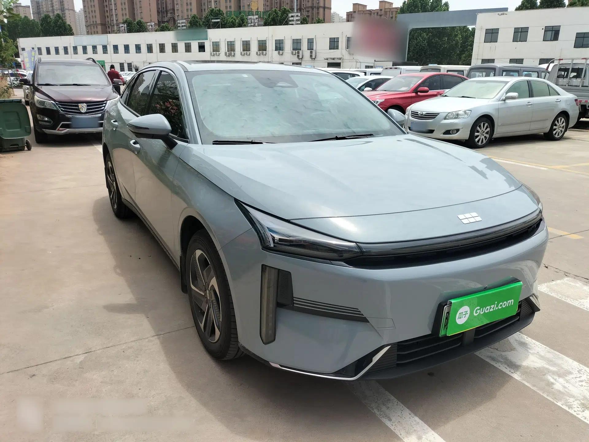 Geely Galaxy L6 2025 EM-i 140km Explorer+ Edition — миниатюра 3