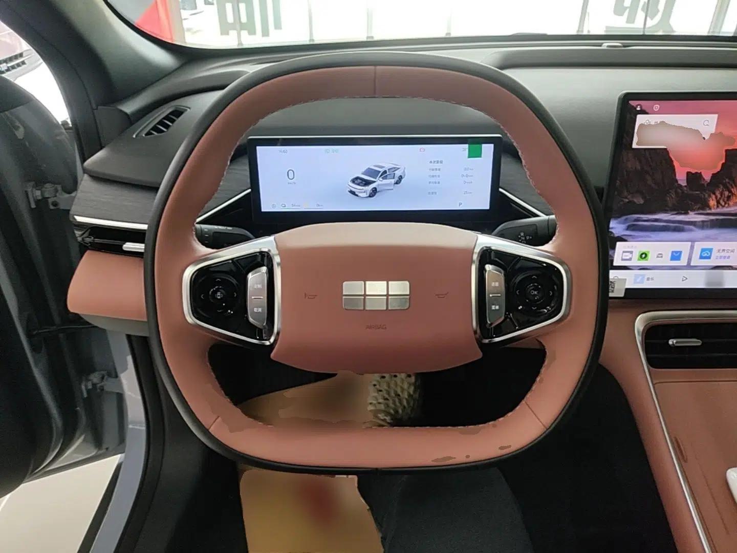 Geely Galaxy L6 2025 EM-i 140km Explorer+ Edition — миниатюра 14