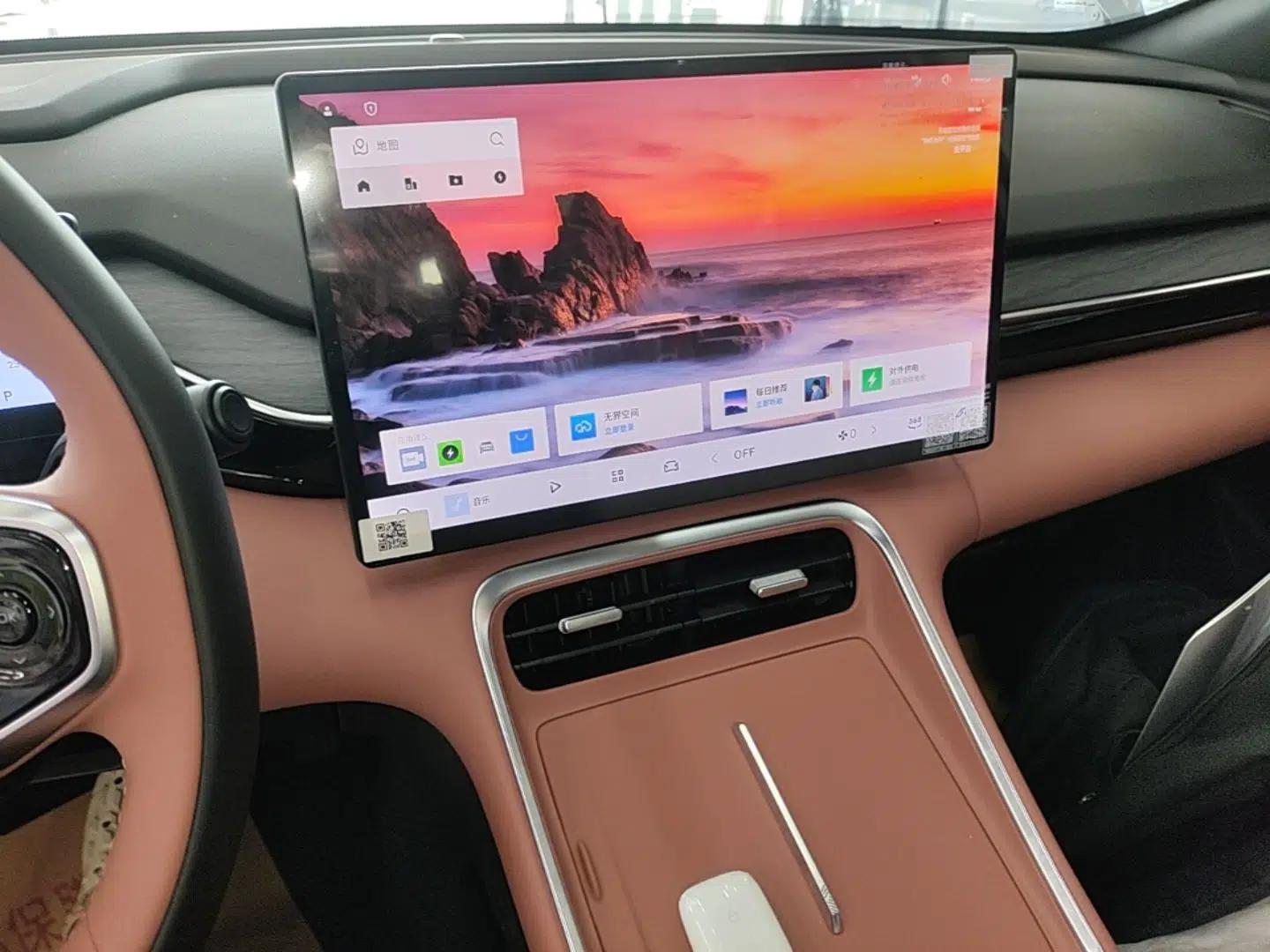 Geely Galaxy L6 2025 EM-i 140km Explorer+ Edition — миниатюра 16