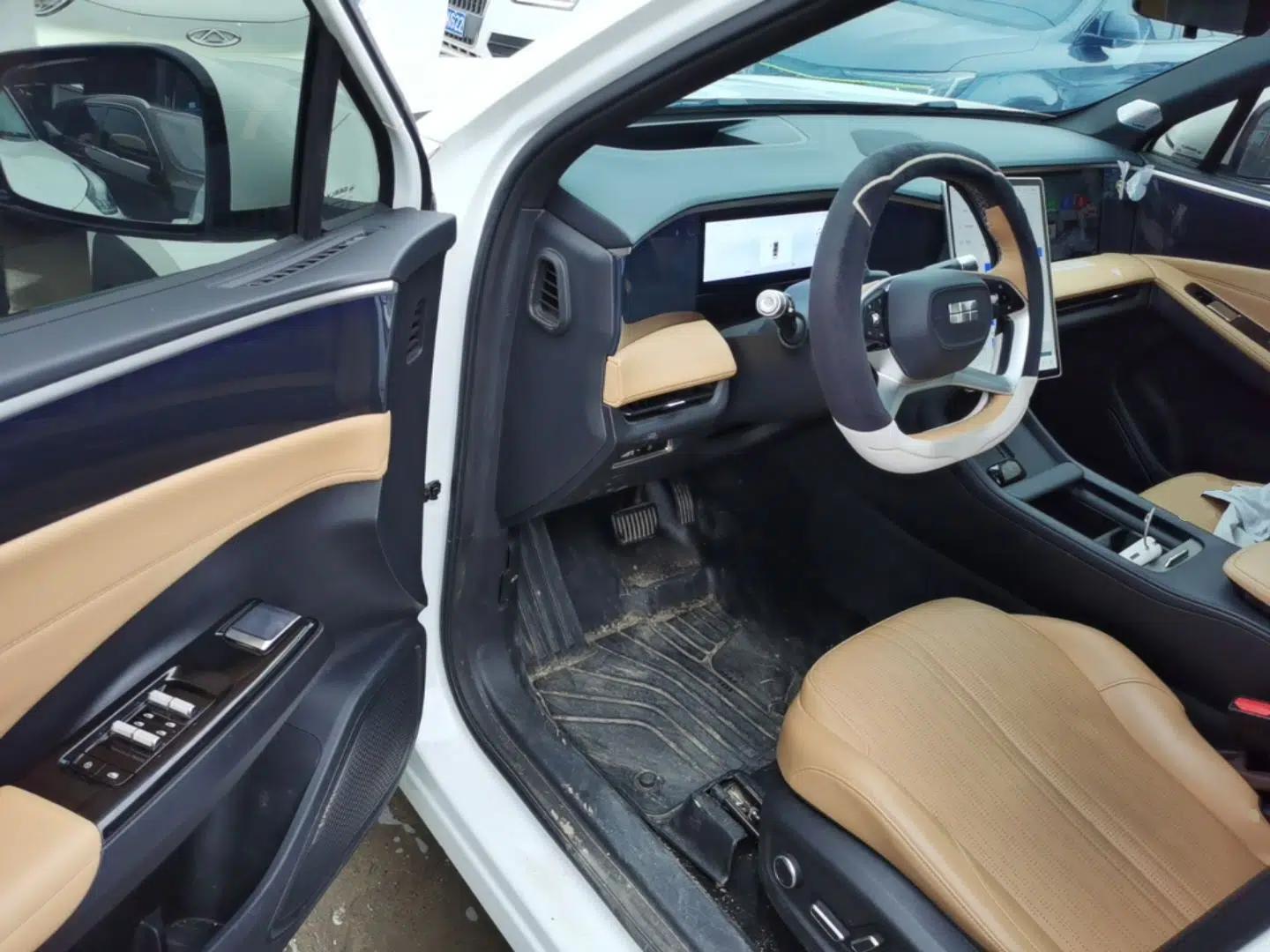Geely Galaxy L7 2024 1.5T 115 km Starship Dragon Edition — миниатюра 19