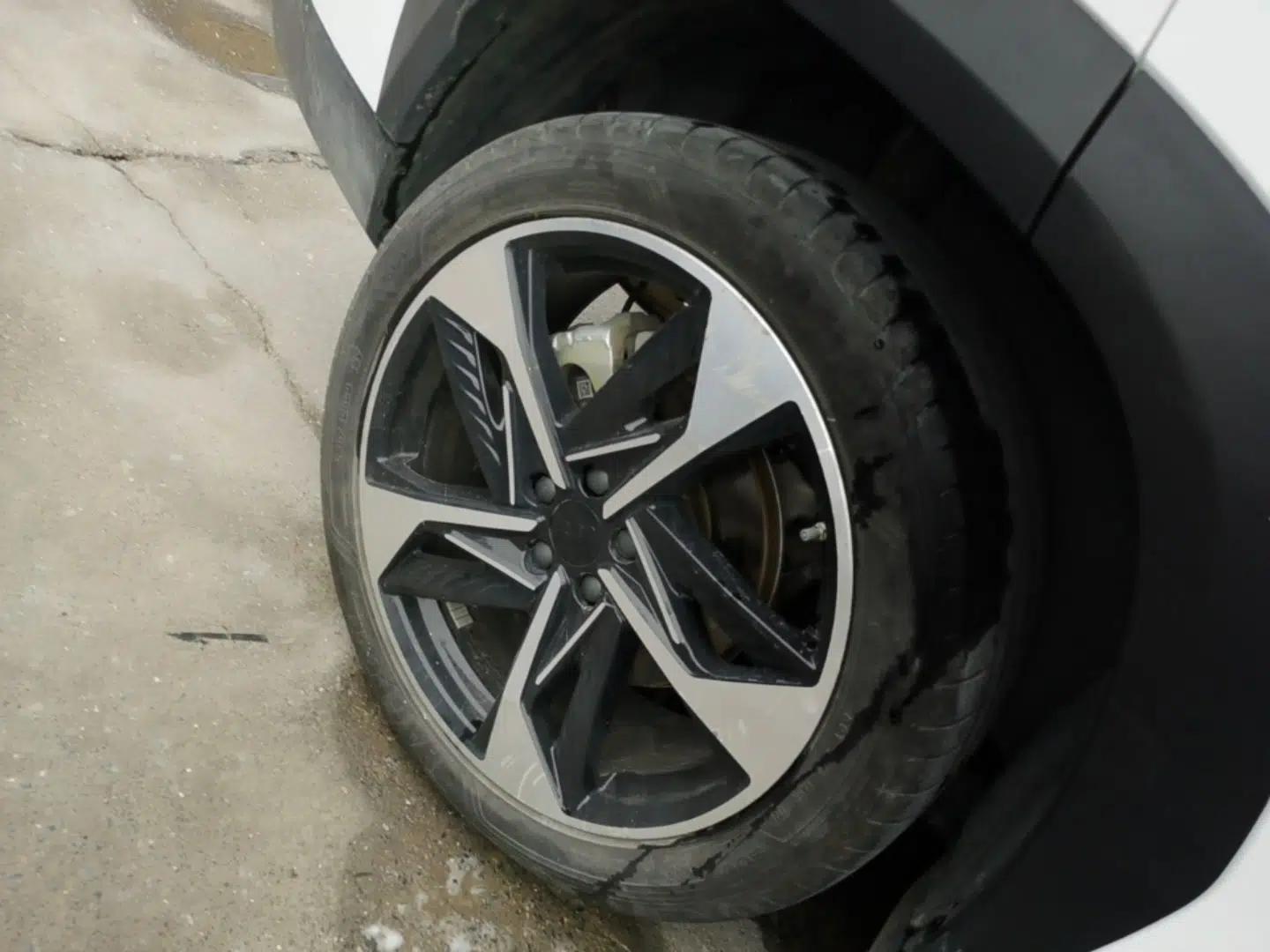 Geely Galaxy L7 2024 1.5T 115 km Starship Dragon Edition — миниатюра 10