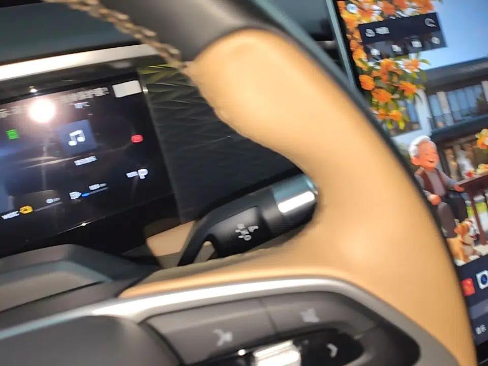 Geely Galaxy L7 2024 1.5T 115 km Starship Dragon Edition — миниатюра 17
