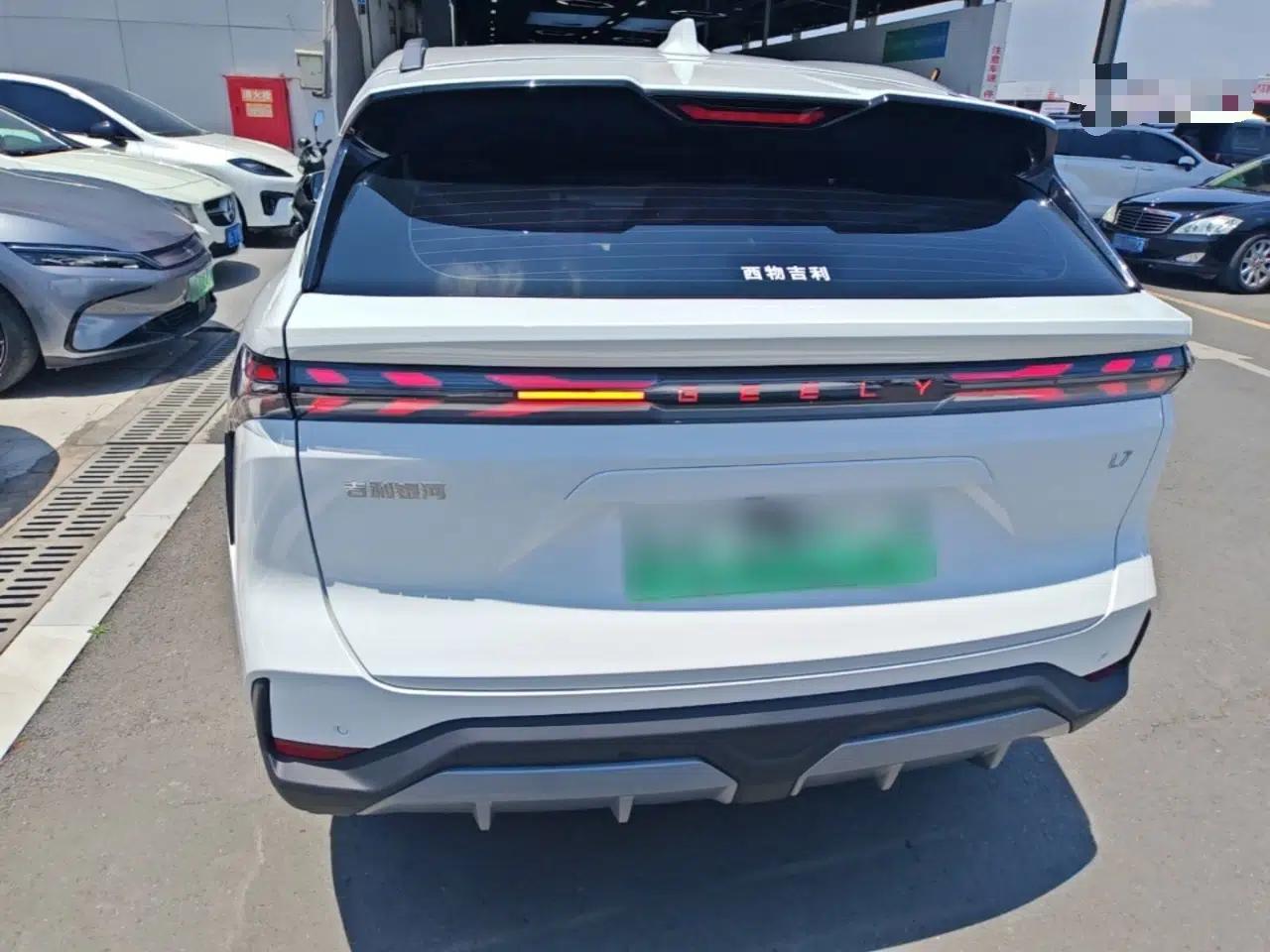 Geely Galaxy L7 2024 1.5T 115 km Starship Dragon Edition — миниатюра 3