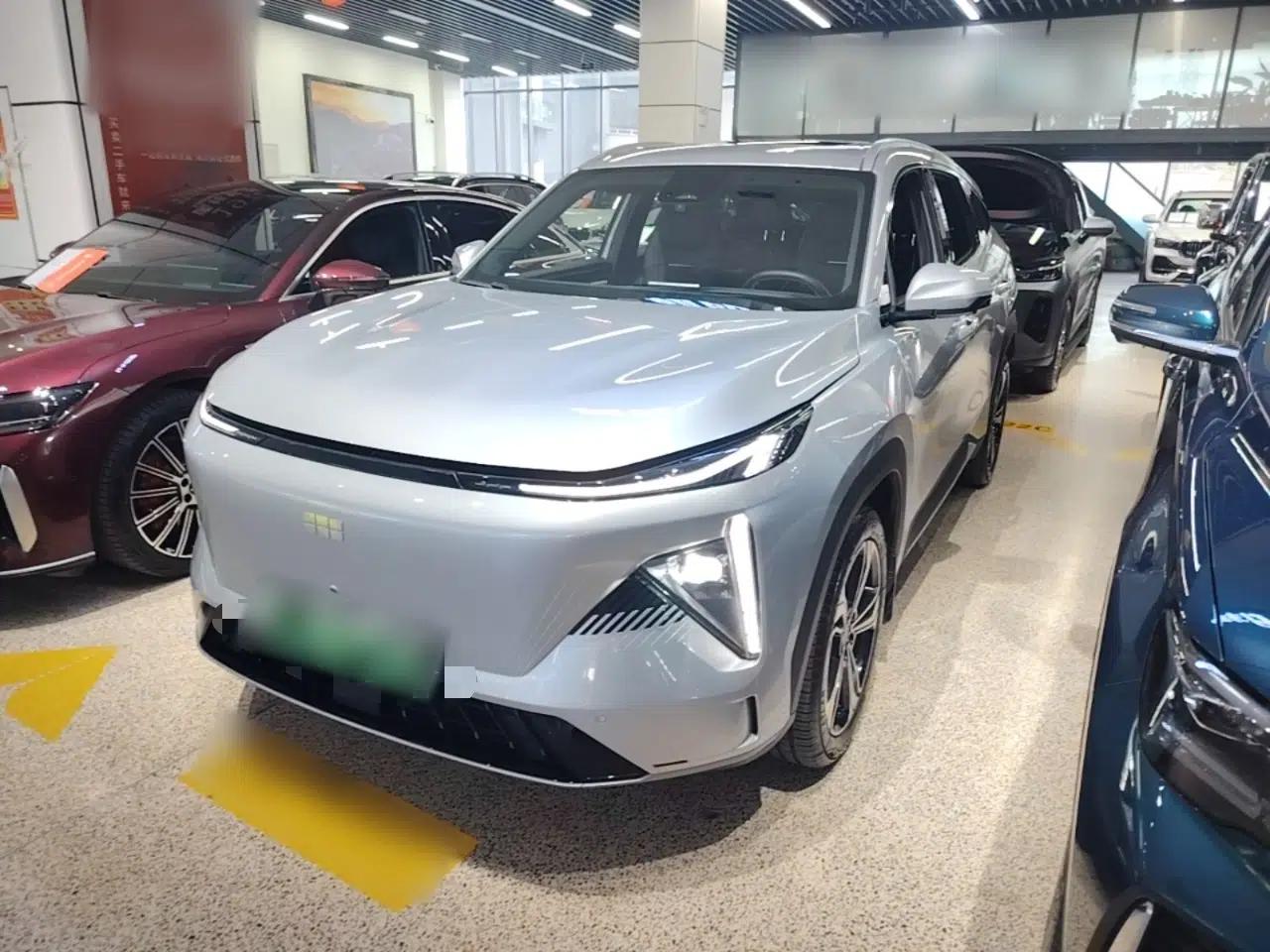 Geely Galaxy L7 2024 1.5T 115 km PLUS Dragon Edition — миниатюра 1