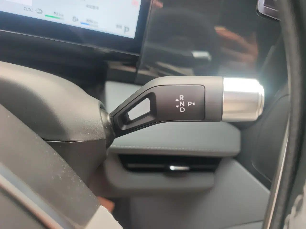 Geely Galaxy L7 2025 EM-i 115km Exploration Edition — миниатюра 11