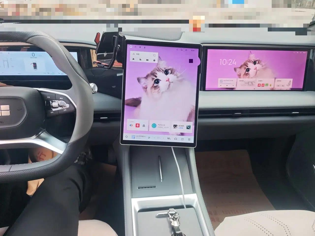 Geely Galaxy L7 2025 EM-i 115km Exploration Edition — миниатюра 10